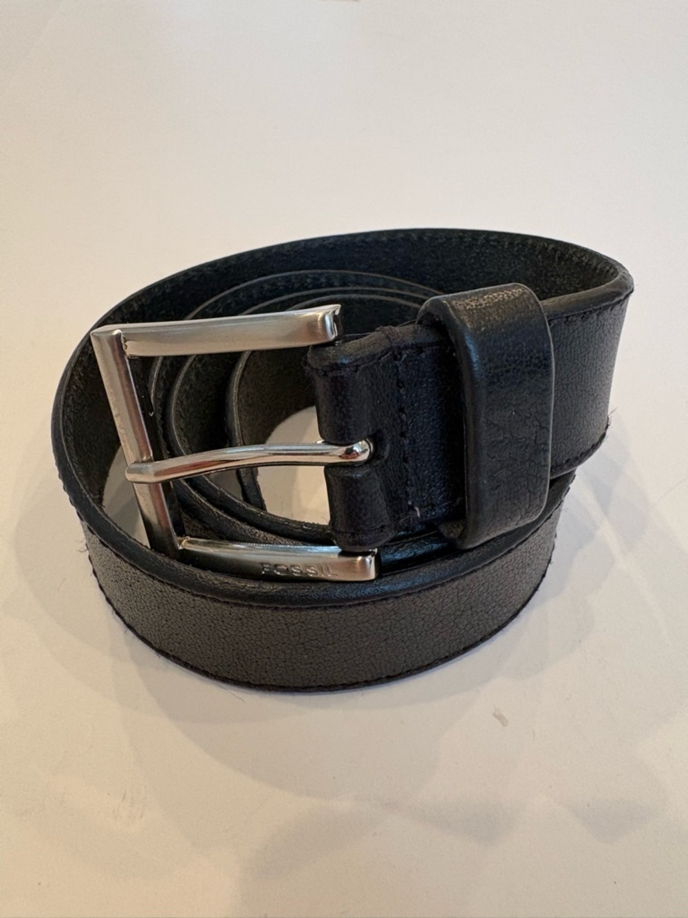 Fossil Black Leather Men's Belt with Silver Buckle